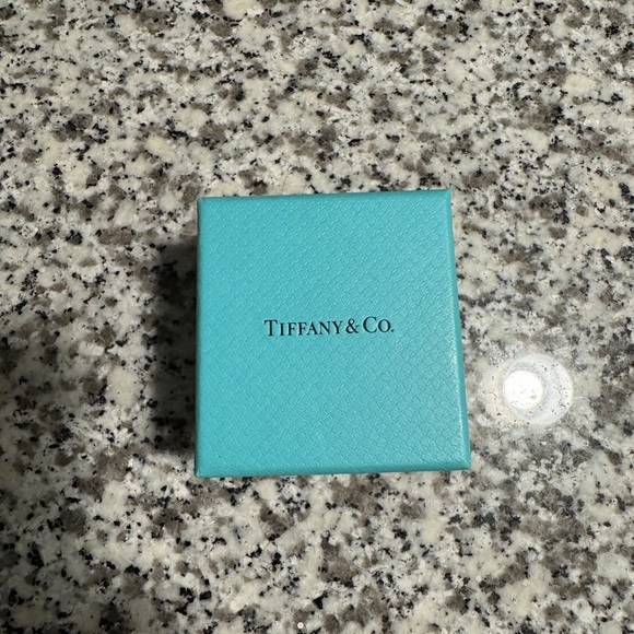 Authentic Tiffany & Co. Atlas Ring Size 10.5 - Picture 6 of 7